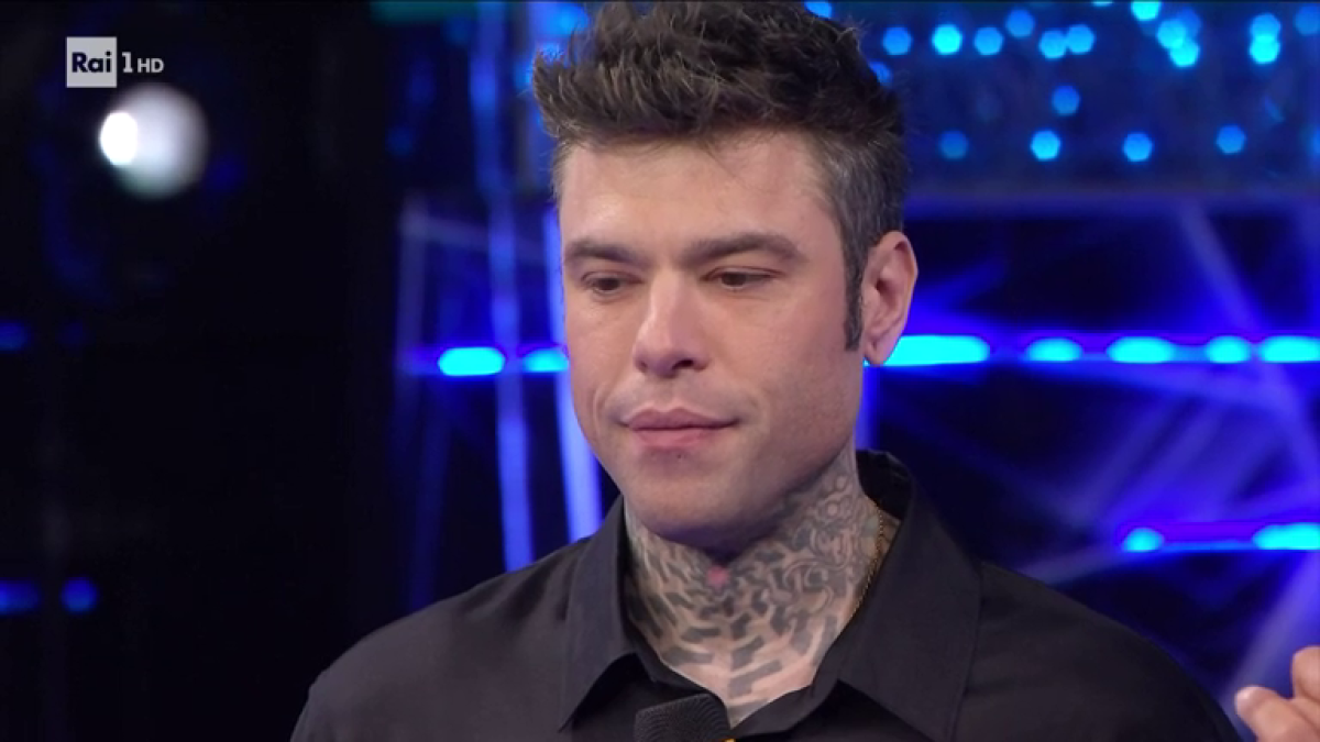 Fedez, voci sul ritiro da Sanremo. L’entourage nega ma l'ipotesi è il timore delle contestazioni