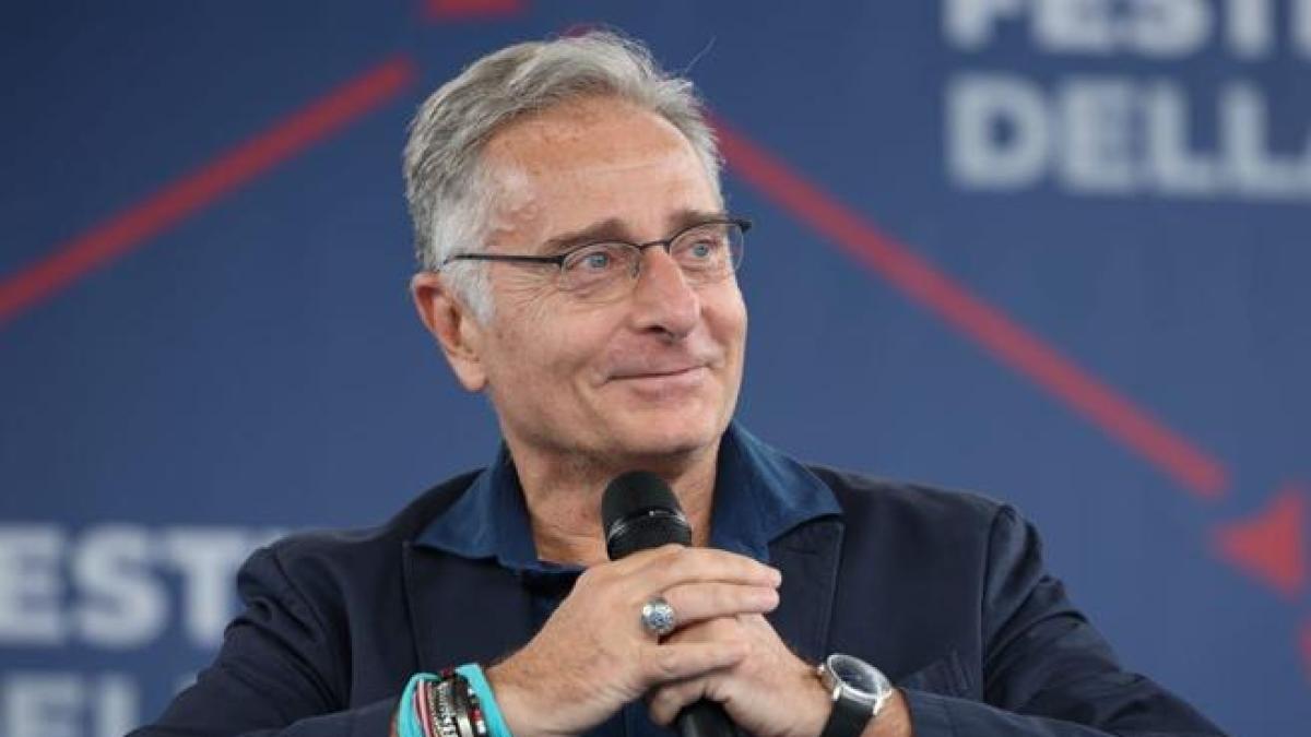 Paolo Bonolis: «A Sanremo non c'è sostanza da tempo. Pucci via dal Festival? Ha fatto bene»