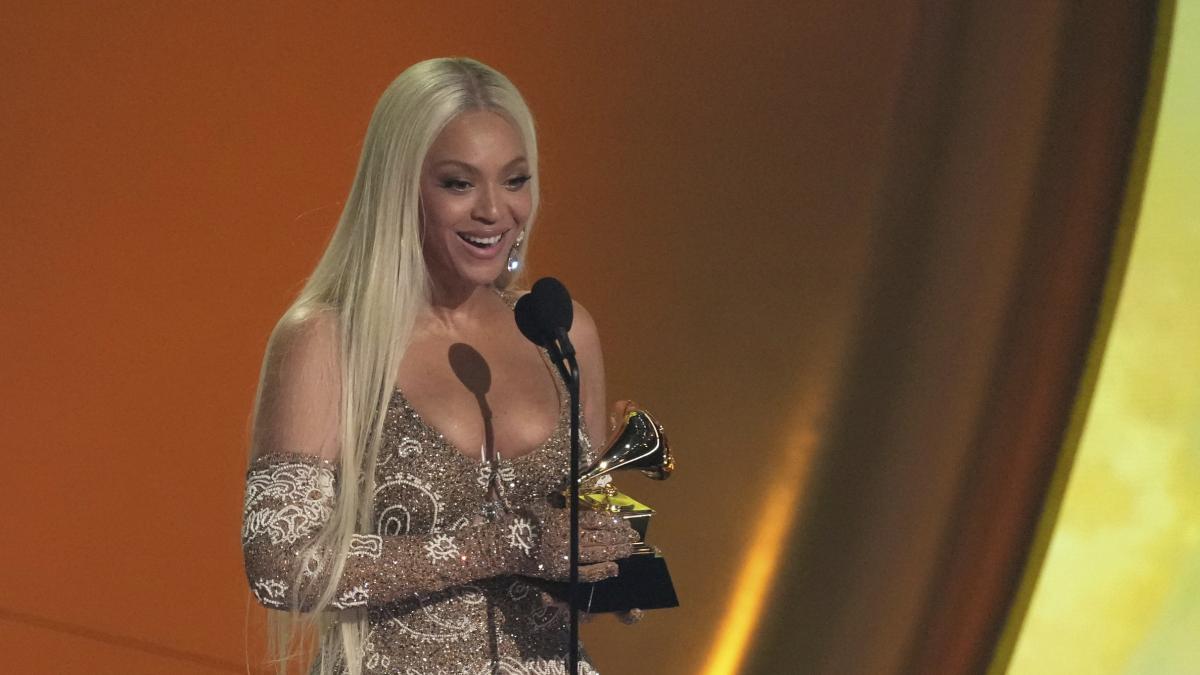 Grammy: Beyoncé vince il premio per il miglior album con «Cowboy Carter». Lady Gaga e la dedica alle persone trans. Premiati sia i Beatles sia i Rolling Stones