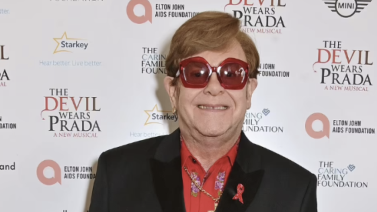 Elton John: «“Who Believes In Angels?” è stato uno dei dischi più difficili che abbia mai realizzato, sono stato un incubo per tutti, ma non potrei essere più orgoglioso del risultato»