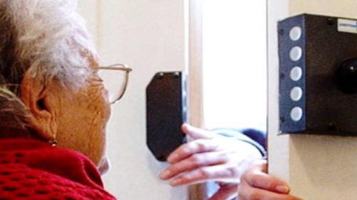 Monza, anziana convinta a svuotare la cassaforte: bottino da 400 mila euro. Ma i presunti truffatori finiscono in arresto