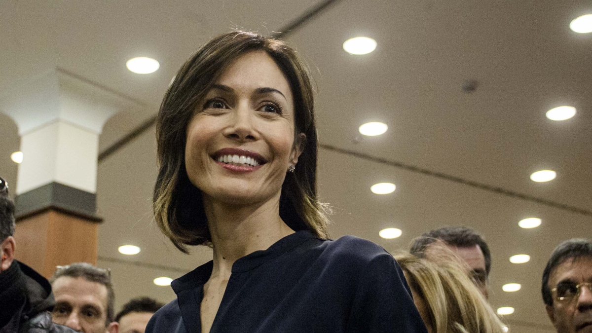 Martina uccisa dall'ex, bufera sulle parole di De Luca. Mara Carfagna: «Vecchia giustificazione maschilista: è lei che se l'è cercata»