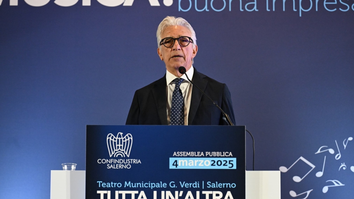 De Luca, Salerno divisa tra chi brinda e chi si preoccupa