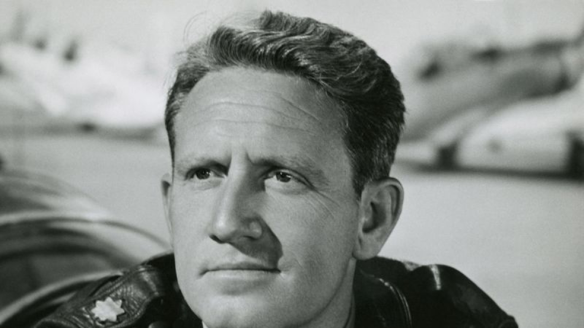 Spencer Tracy nasceva 125 anni fa: 75 film (e due Oscar), l'amore longevo con Katharine Hepburn, l'ultima interpretazione, 7 segreti