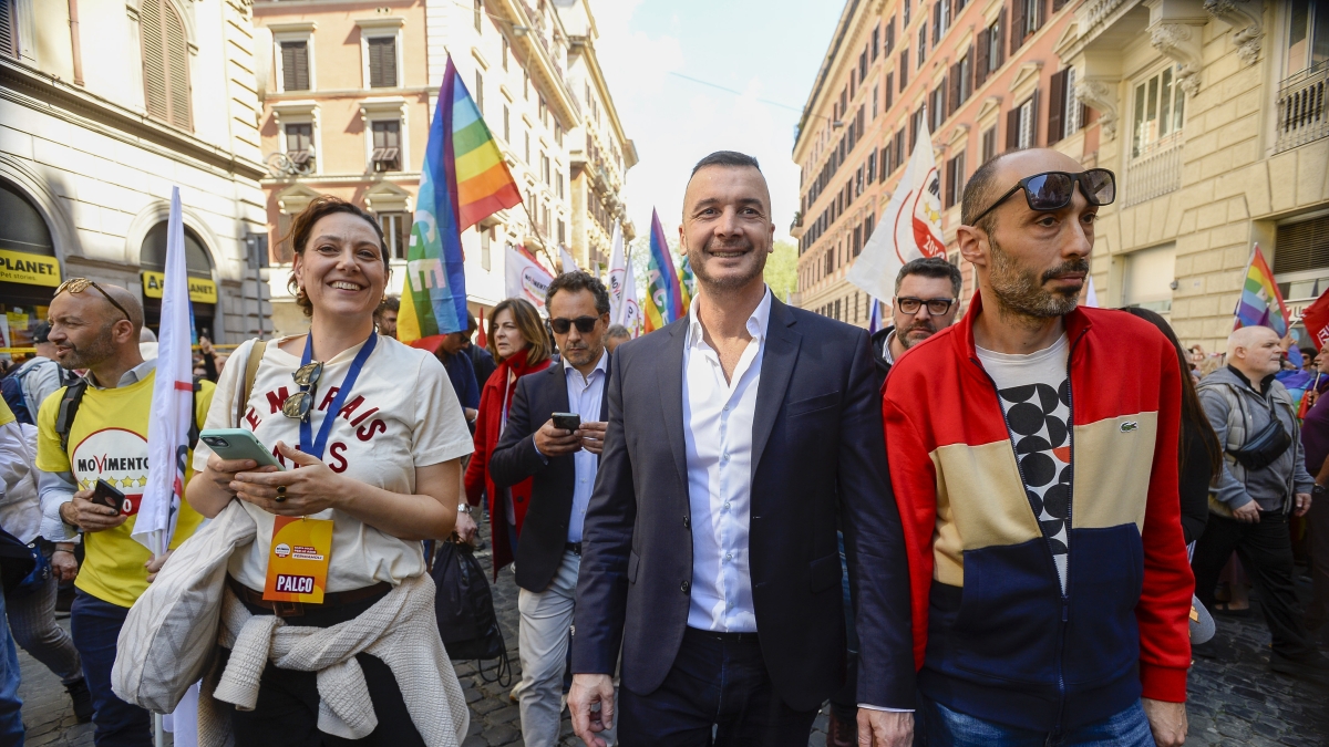 Manifestazione M5S Roma, il ritorno in campo di Casalino: lavoro, ma mi faccio vedere meno