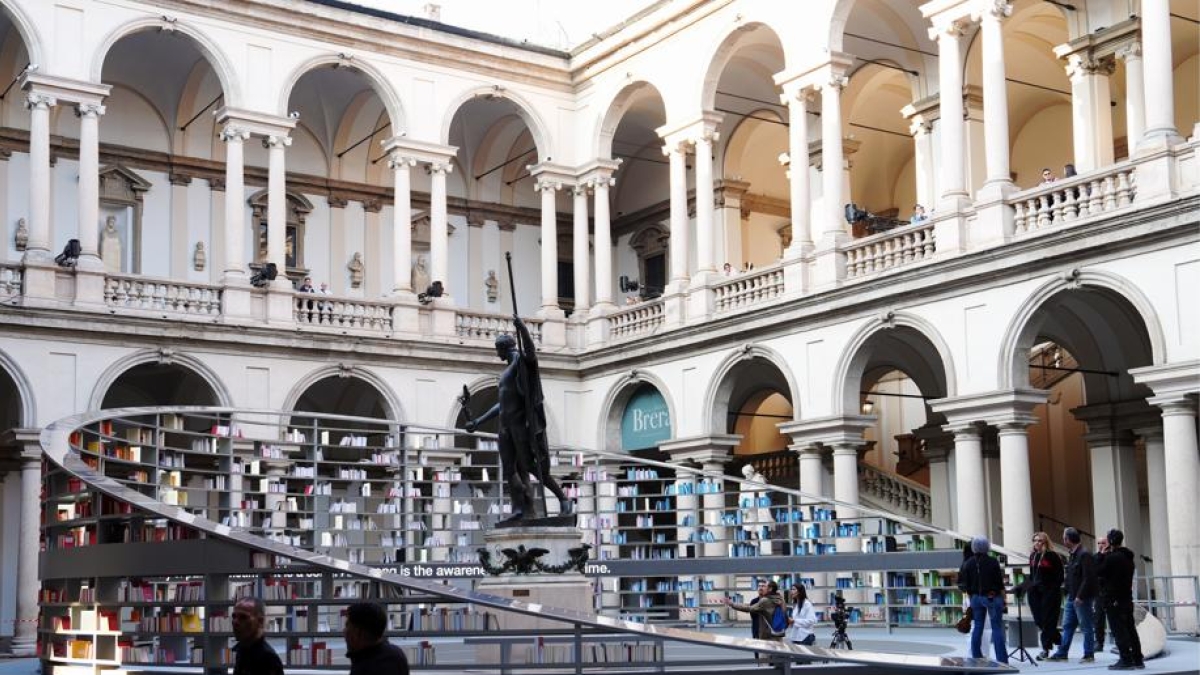 Fuorisalone, tutto pronto per il via: installazioni, sicurezza e mobilità, Milano si mette in vetrina