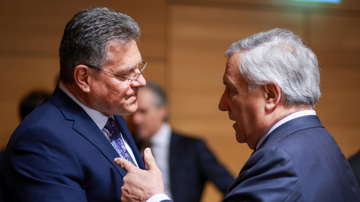 Tajani e l’asse con Šefcovic: «Trattiamo tutti insieme, l’Italia non agisce da sola». Con l’obiettivo: dazi zero