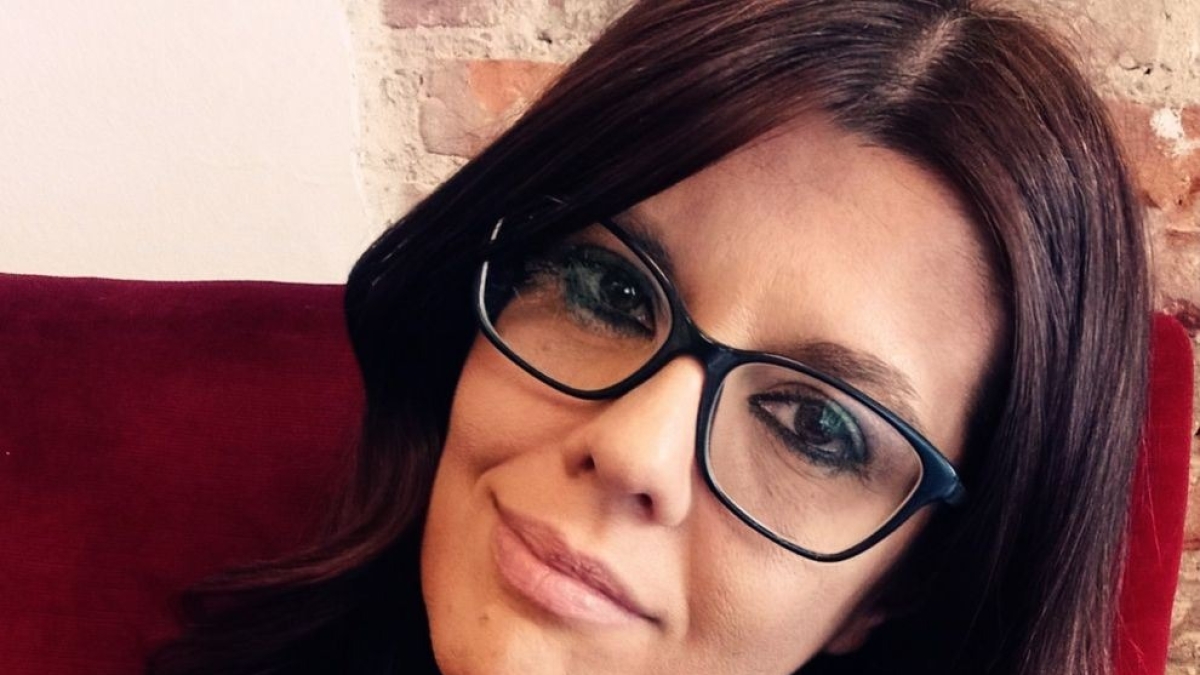 Alice Moggi, assessora alla Legalità di Pavia, multata perché guida con il cellulare: «Ho sbagliato, non imitatemi»