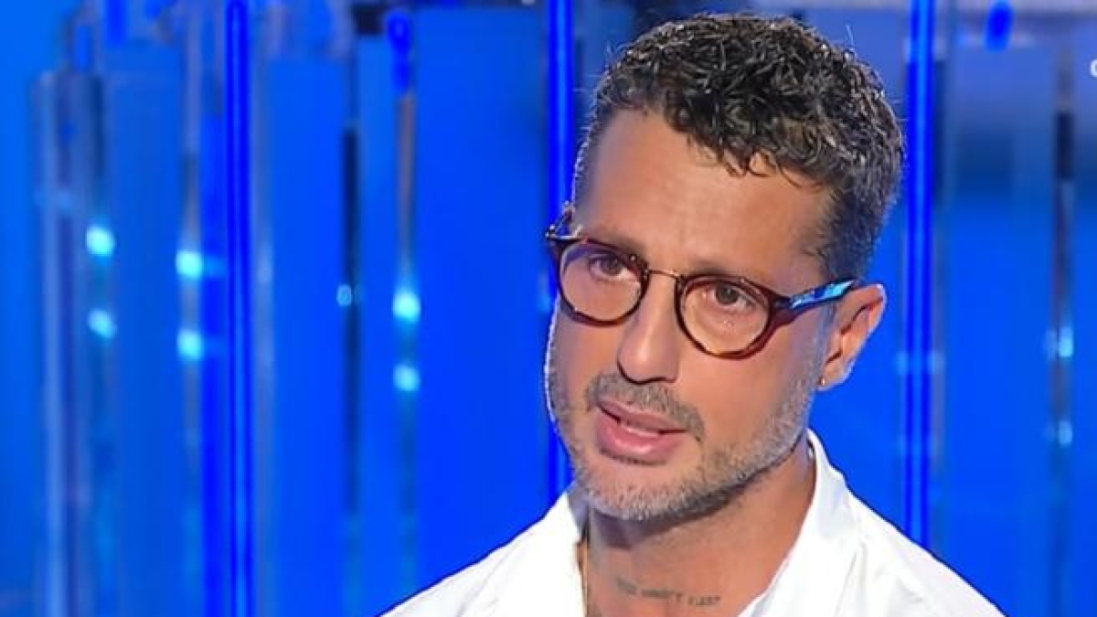Fabrizio Corona assolto a Milano dall'accusa di estorsione per un video intimo: «Il fatto non costituisce reato»