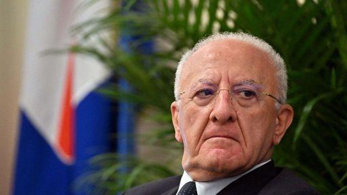 De Luca perentorio alla sua maggioranza: «No a nomi calati dall'alto»