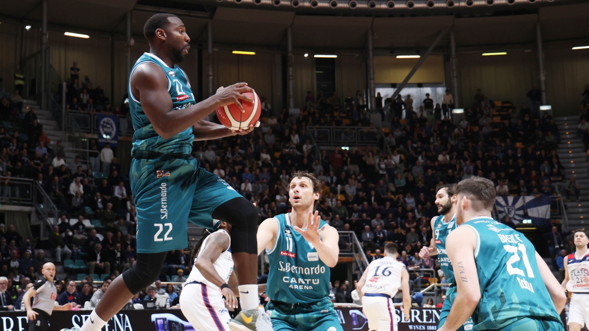Basket, Varese va a Napoli, resa dei conti vicina: punti pesanti in palio. Squadra lombarda fra massima serie e A2