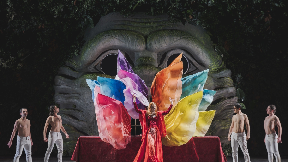 Alexander Soddy apre il Maggio con una Salome da incubo