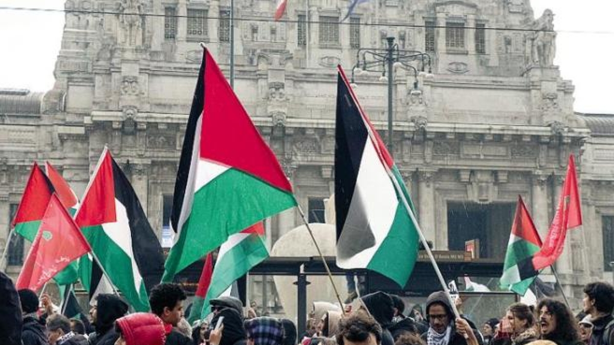 Milano, al corteo pro Pal di oggi attese 10 mila persone: traffico a rischio caos nel pomeriggio del 12 aprile