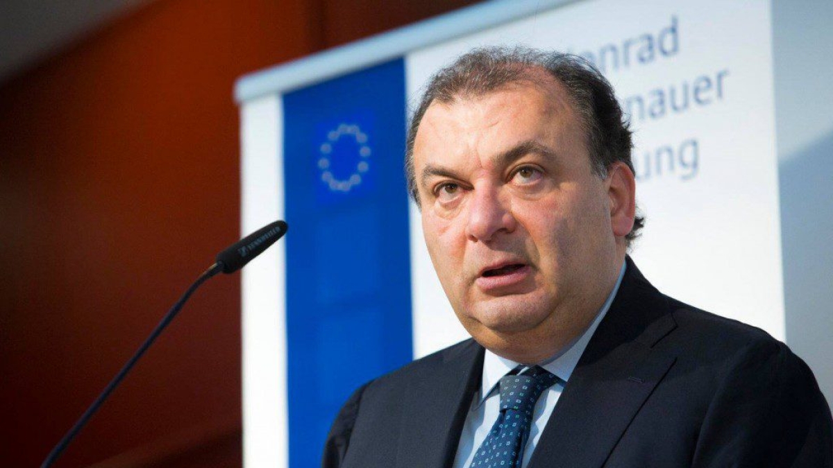 Regionali Campania, Martusciello: «Non è una sfida FdI-Lega, c'è anche Forza Italia». Azzurri all'assalto dei deluchiani