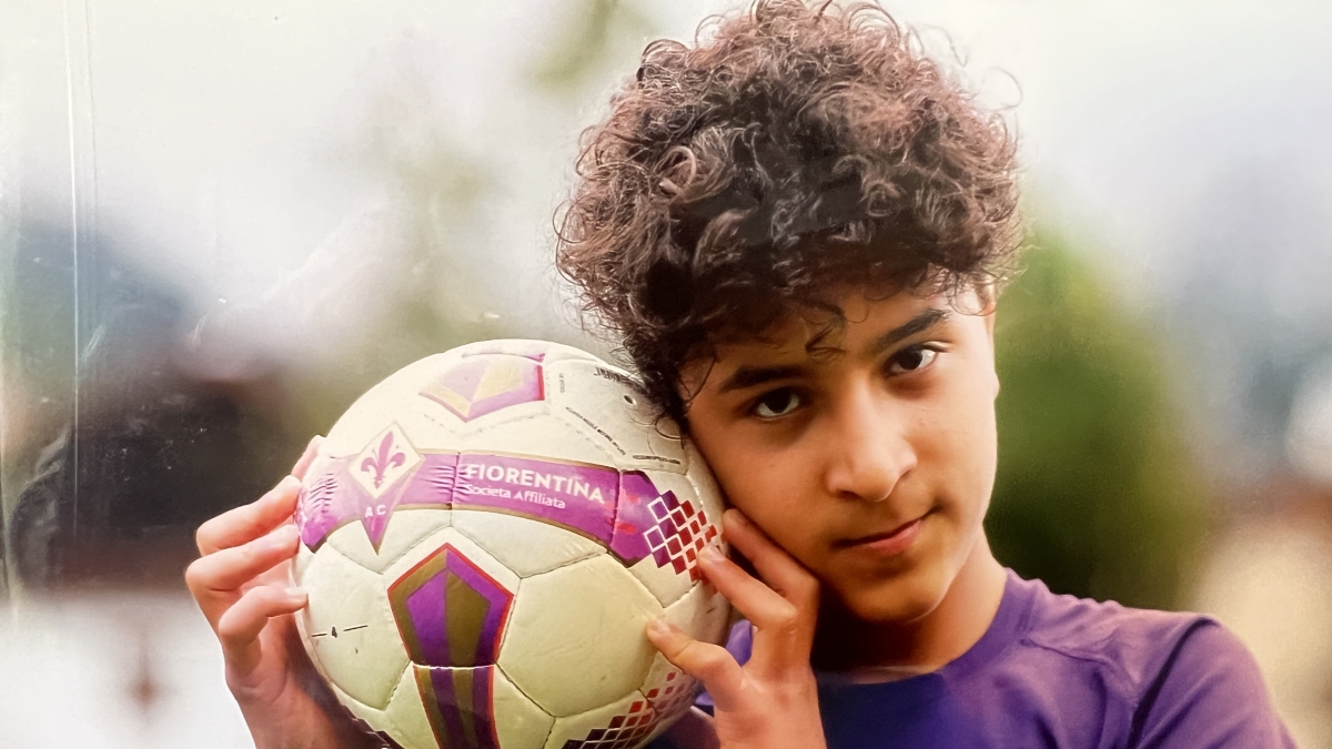 I genitori di Maati, ucciso a 17 anni: «Accoltellato dai suoi coetanei, la sua morte è la sconfitta di tutti»