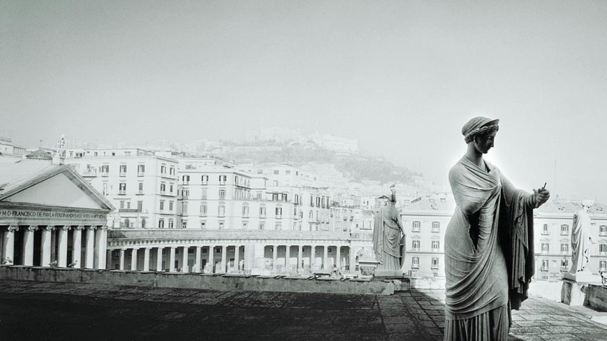 La città metafisica di Jodice in dialogo con De Chirico