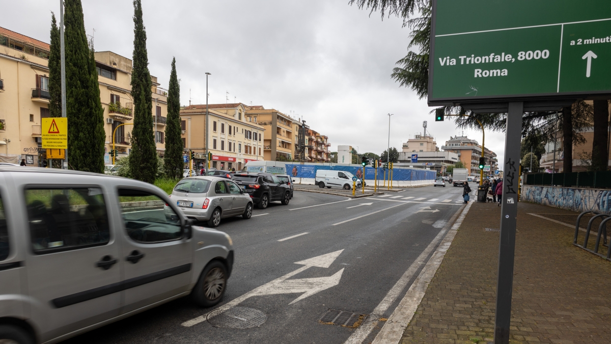 Emergenza idrica a via Igea, rubinetti a secco dalle 12. Acea: «Grosso guasto»