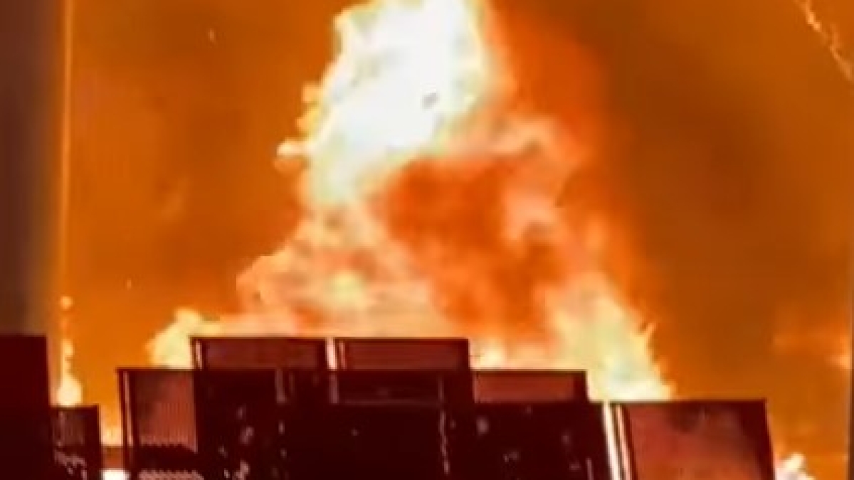 Barra, incendio nel presidio ospedaliero: personale e pazienti evacuati dalla struttura