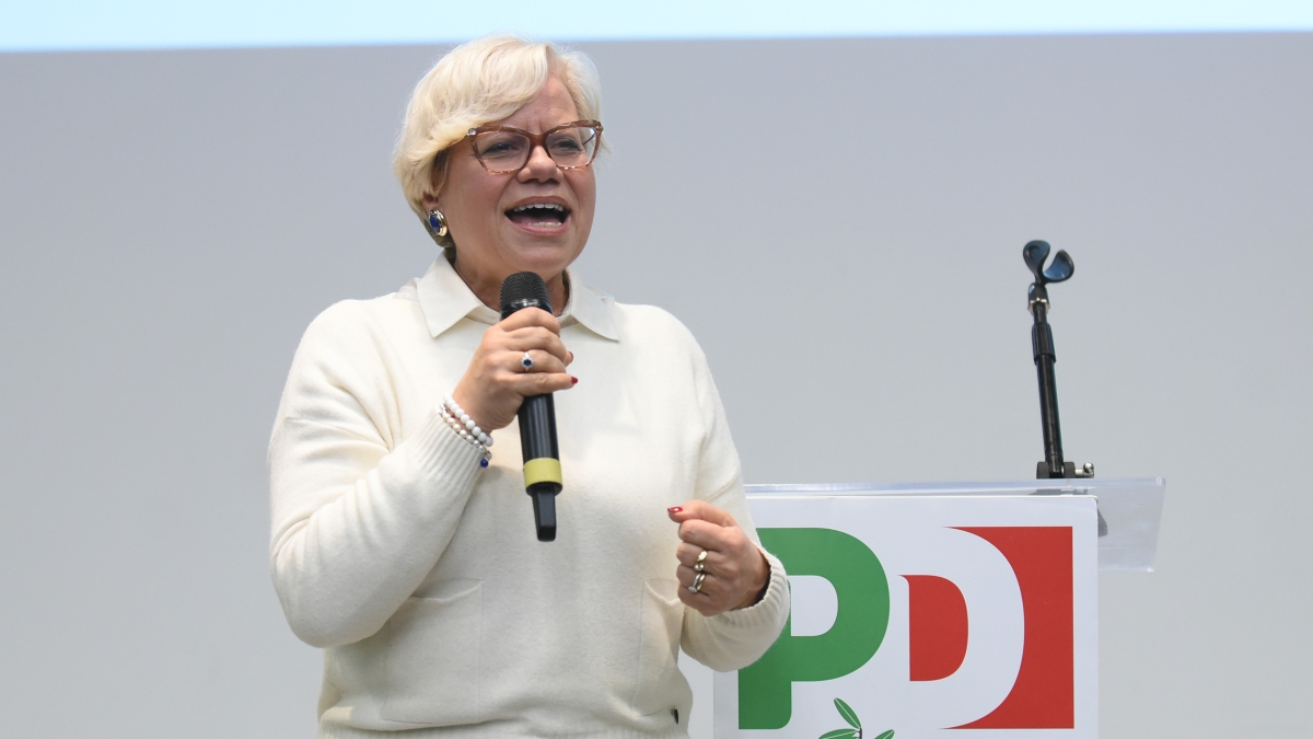 Doppia preferenza e intesa senza i civici. Capone: «Quote di genere, ora la legge»