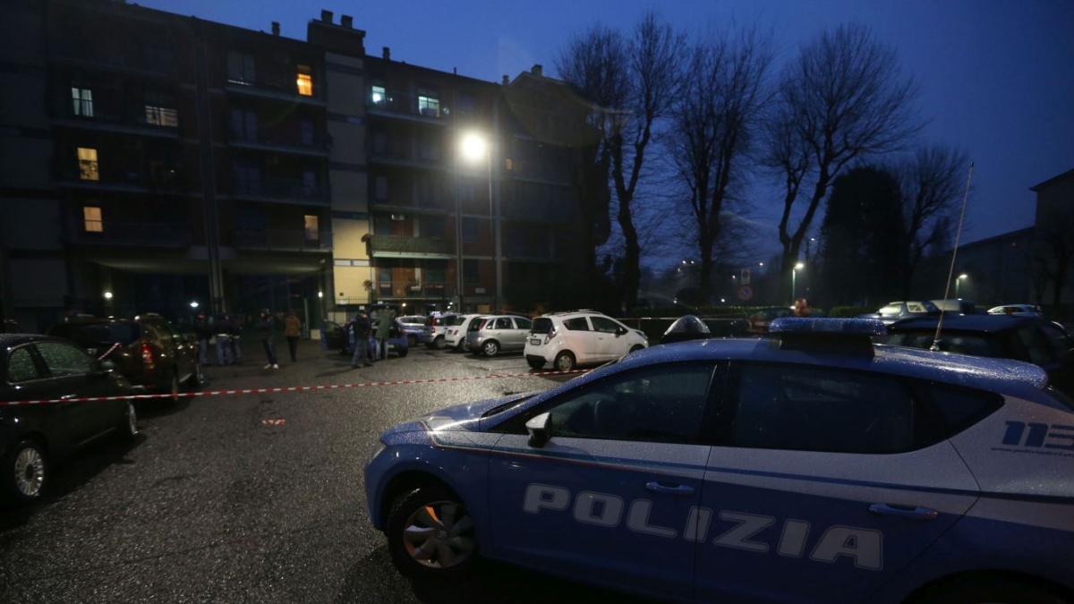 Legnano, 20enne precipita dal balcone di casa del cugino dopo una notte di musica e alcol e muore