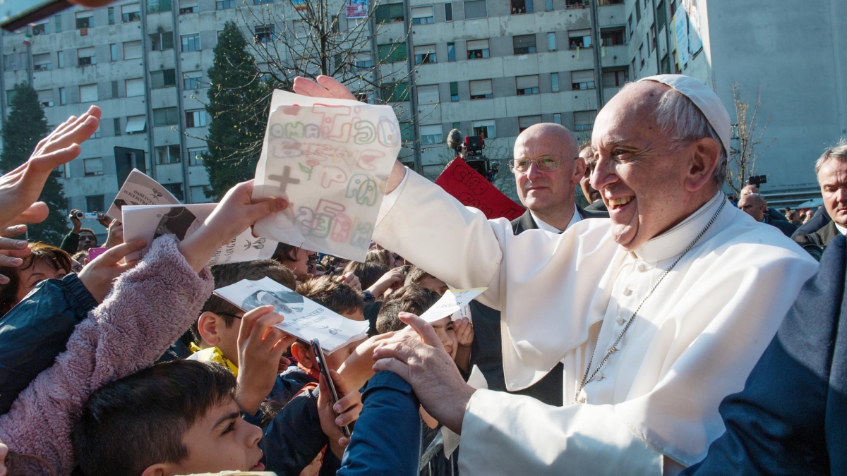 Il Papa alle Case Bianche, le ricette di Dori che gli ha offerto il pane e la famiglia musulmana: «Un santo»