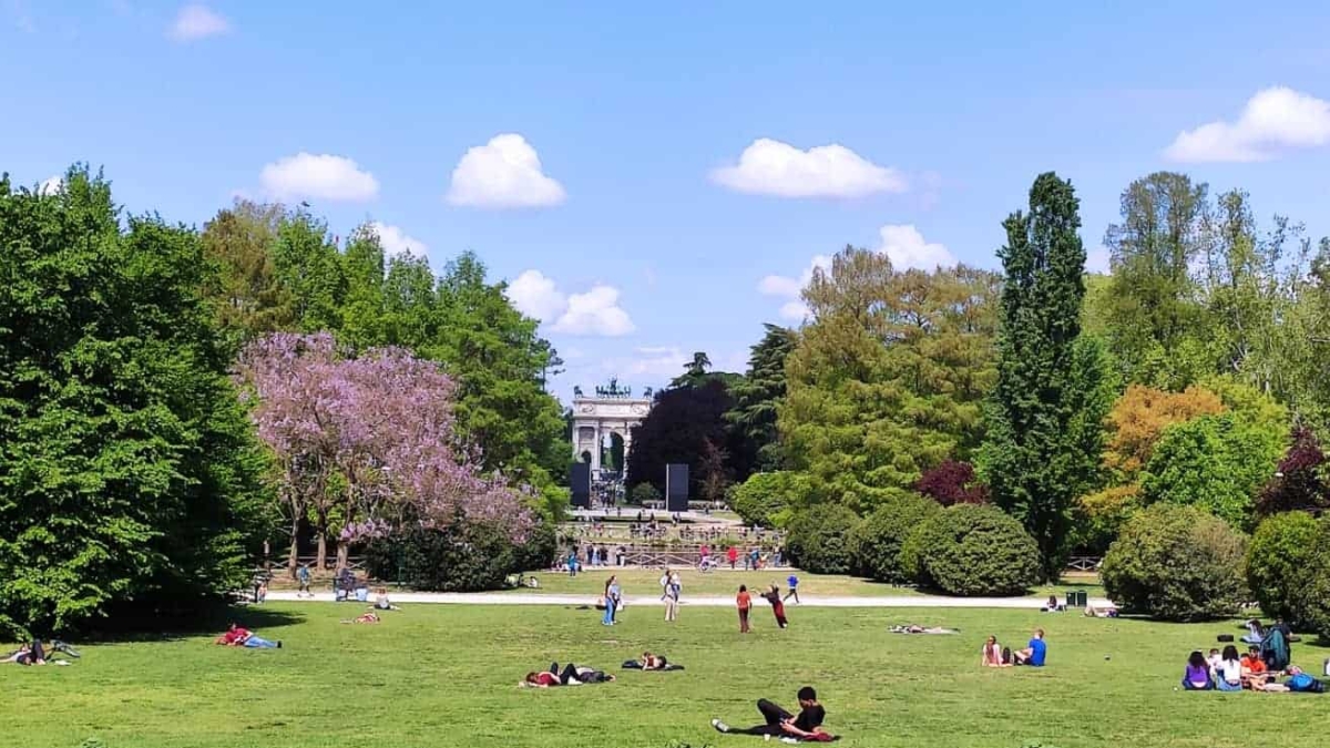 Previsioni meteo venerdì 25 aprile, a Milano e in Lombardia bel tempo e temperature primaverili