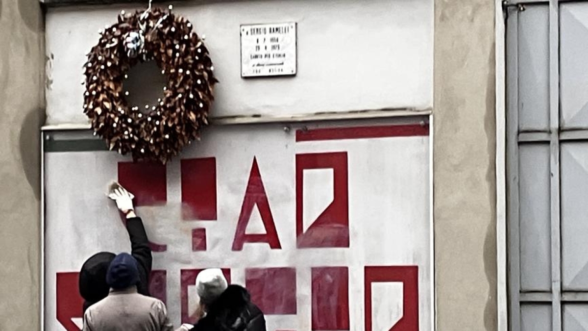 Sergio Ramelli, 50 anni fa la morte a Milano: a palazzo Lombardia Fontana e La Russa per ricordare il militante del Fronte della Gioventù, poi il corteo