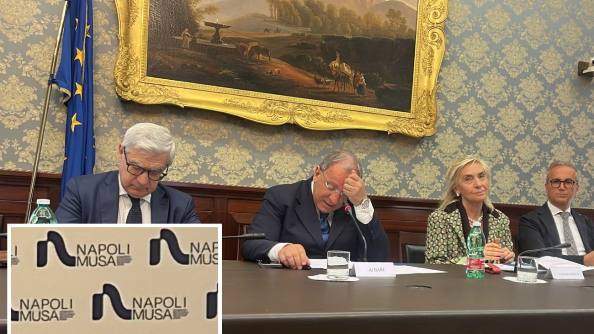 Comitato nazionale Napoli 2500, ecco logo e programma: al via con l’evento Nato, 130 ospiti da 48 Paesi. Omaggi a Totò e Benedetto Croce