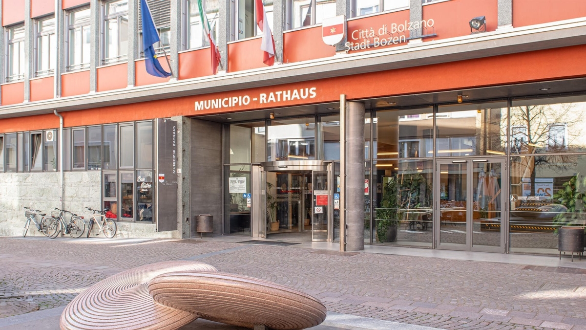 Trentino Alto Adige al voto: chiusi i seggi, via allo spoglio delle schede | Trento |Bolzano Trentino Alto Adige al voto: chiusi i seggi, via allo spoglio delle schede | Trento |Bolzano
