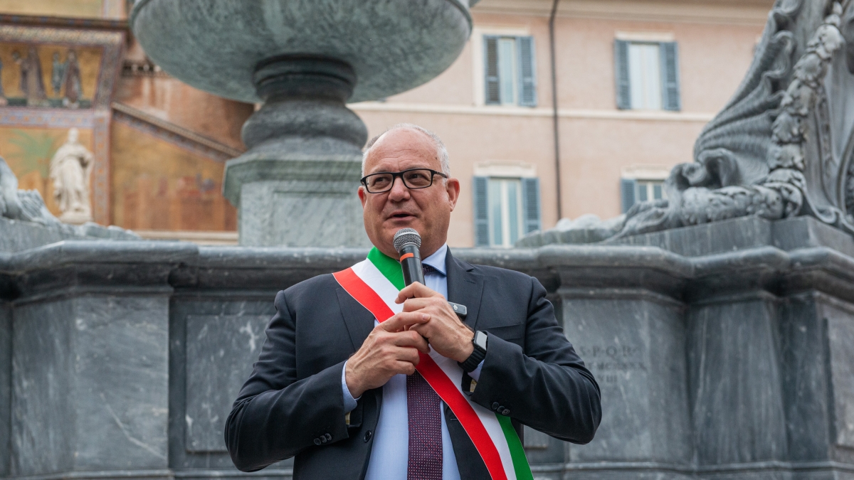 Il sindaco Gualtieri sulla gestione degli eventi per la morte del Papa: «Vincente il lavoro di squadra, ora fondi e più poteri»