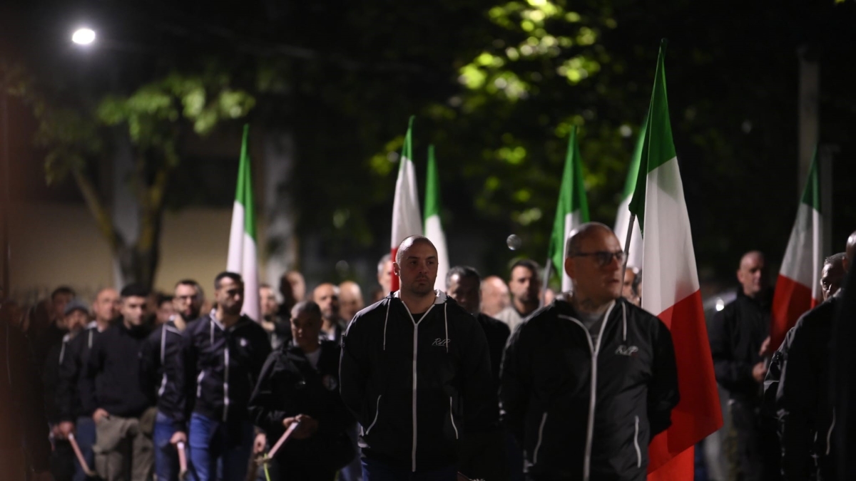 Sergio Ramelli, sfregiata e portata via la corona di fiori commemorativa in via Paladini a Milano. FdI: «Gesto codardo e infame»