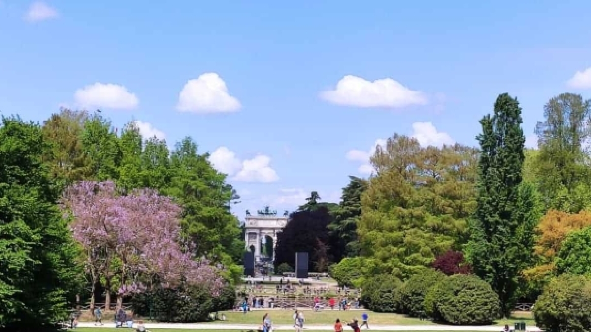 Previsioni meteo giovedì 1 maggio, a Milano e in Lombardia arriva il primo caldo «africano»