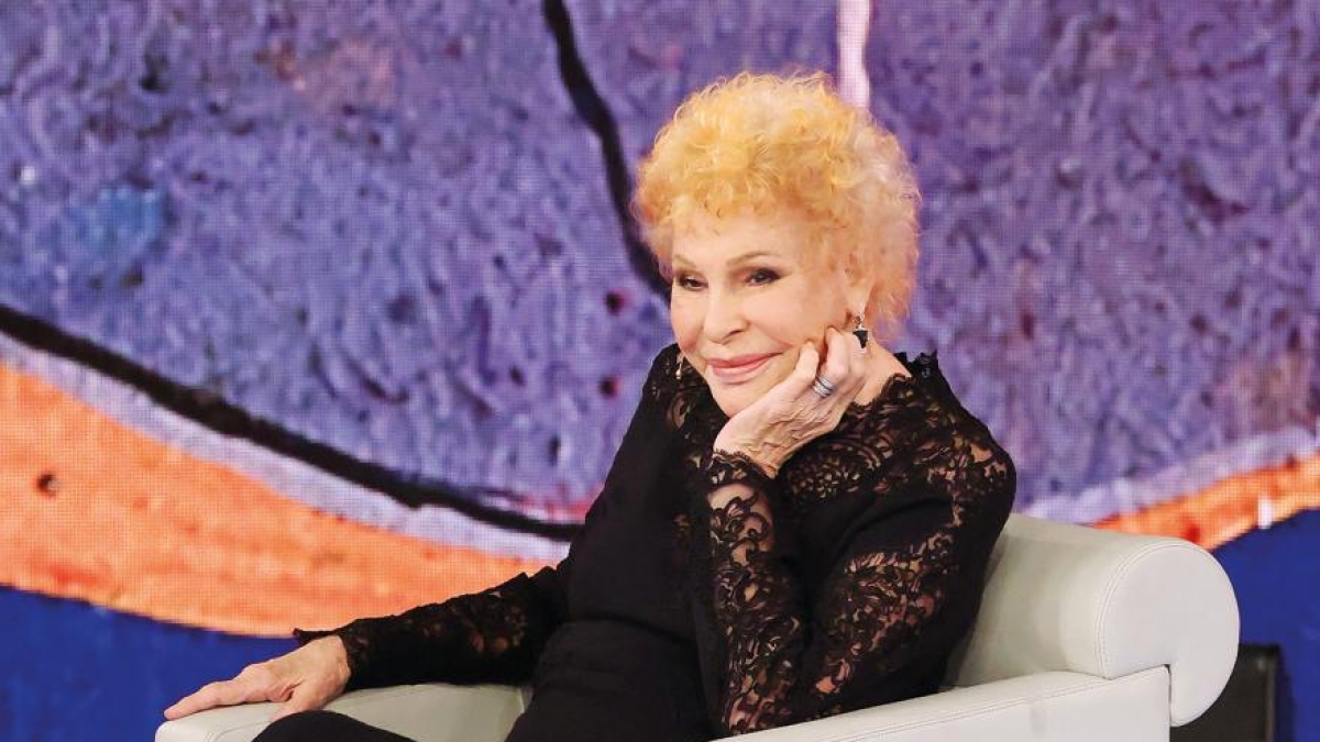 Vanoni: «Con Strehler ho scoperto droghe ed erotismo. La cicatrice che non sopportavo. Mi sono fatta ricoverare per la depressione»