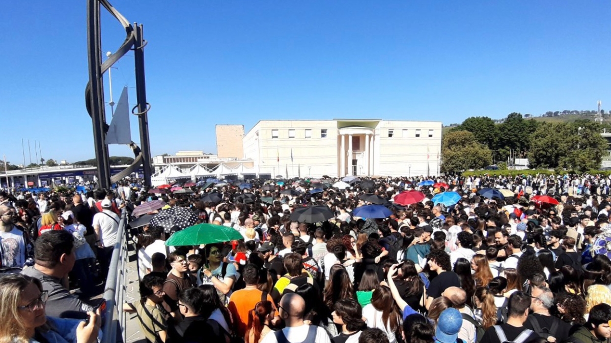 Comicon 2025 a Napoli, alla Mostra d'Oltremare al via la festa del fumetto. Nuovo record, attesi 180mila visitatori