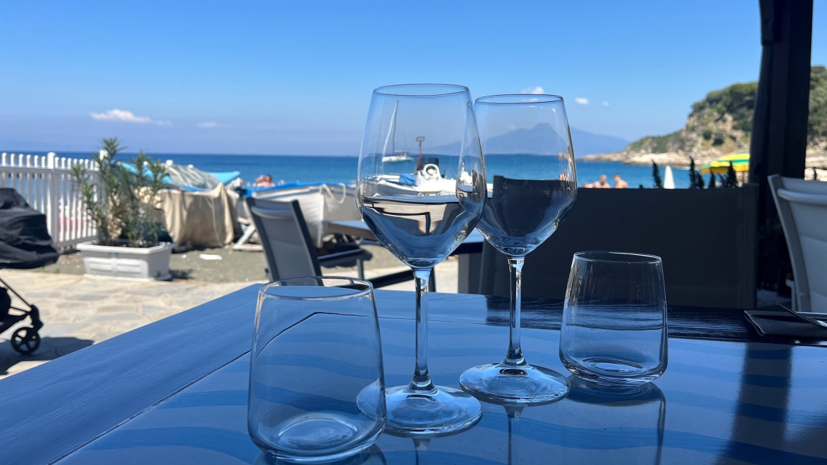 Puolo, location da cartolina e buona cucina. Promossa La Tavernetta: sugli scudi il risotto al limone con gamberi crudi