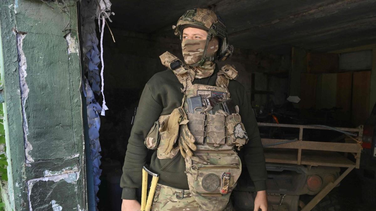 Mosca: «Kiev rifiuta la tregua e minaccia la nostra parata del 9 maggio». Riarmo Ue, Mattarella convoca il Consiglio di Difesa Mosca: «Kiev rifiuta la tregua e minaccia la nostra parata del 9 maggio». Riarmo Ue, Mattarella convoca il Consiglio di Difesa