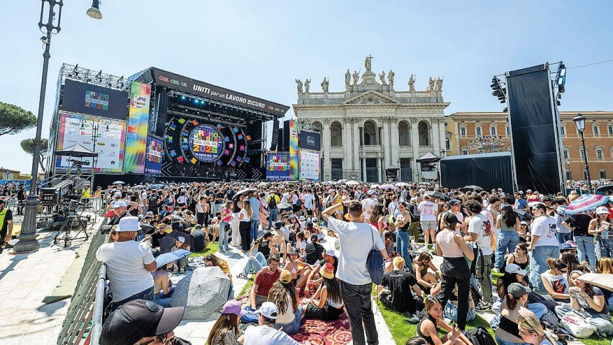 Molestie al Concertone, dopo gli arresti le polemiche: «Espellere i tre responsabili»