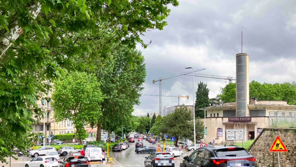 Affitti brevi a Firenze anche fuori dal centro, in piazza Puccini dove l’assedio c’è già: «Nel mio palazzo ben diciotto airbnb»