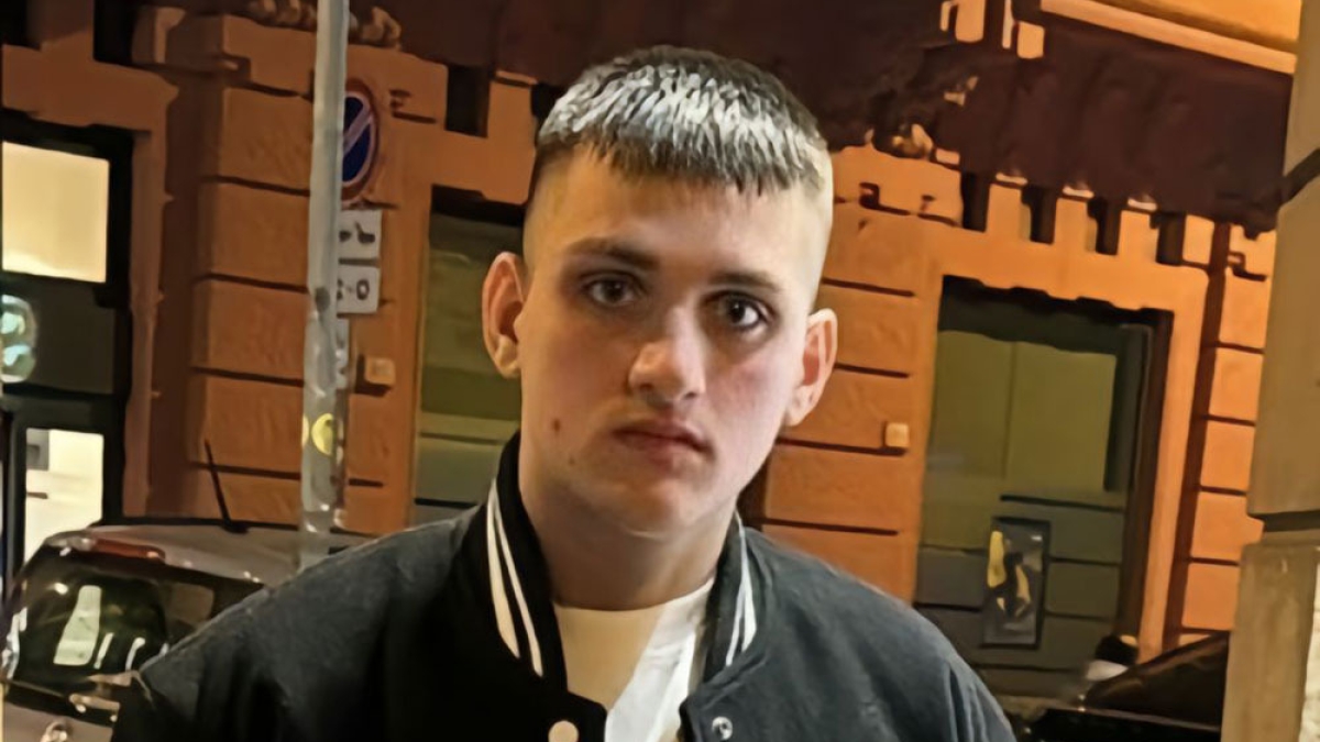 I messaggi choc tra Emanuele Durante, ucciso a 20 anni a Napoli, e la madre: «Non preoccuparti, un altro poco e muoio»
