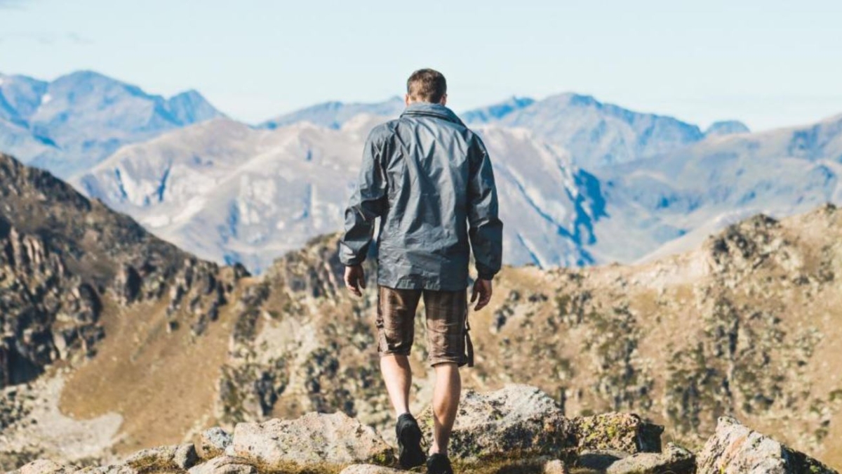 Giacche da trekking da uomo e donna, 10 modelli| Vestiti e accessori per una vacanza in montagna