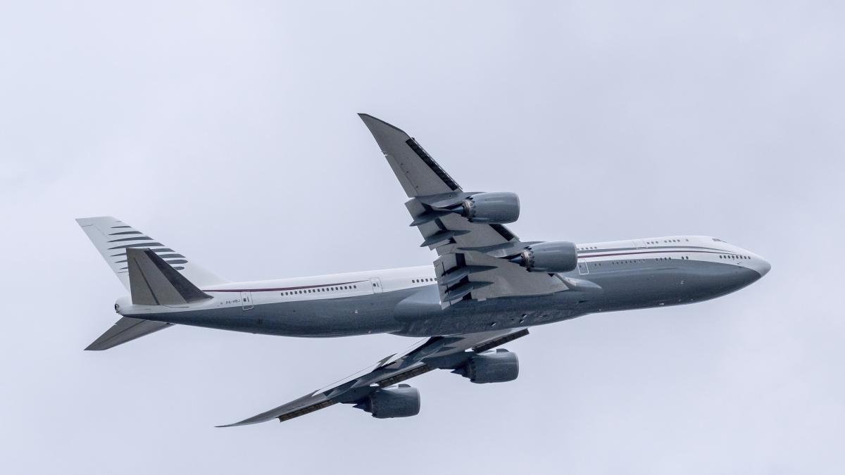 il qatar regala un nuovo air force onea trump è un boeing 747 e potrà usarlo anche quando non sarà più presidente da Xml2.corriere.it il qatar regala un nuovo air force onea trump è un boeing 747 e potrà usarlo anche quando non sarà più presidente