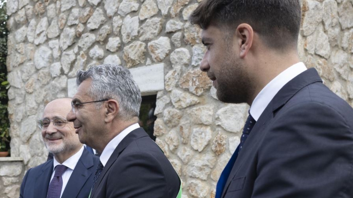 Il sindaco di Cassino Enzo Salera (Pd), indagato per corruzione. «Non è la prima volta e non sarà l'ultima»