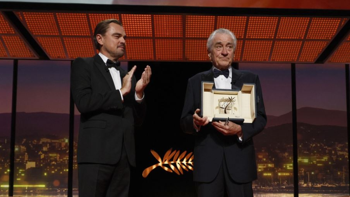 De Niro star a Cannes: «La mia America in crisi. Lottiamo per la democrazia, l'arte boicottata dai fascisti»