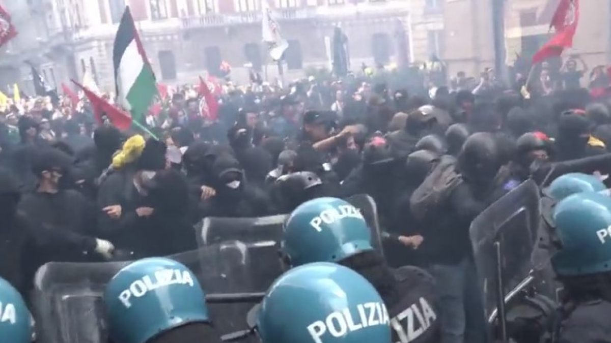 Busto Arsizio, dieci anarchici identificati dopo i disordini del corteo anti-Remigration summit: scatta il daspo