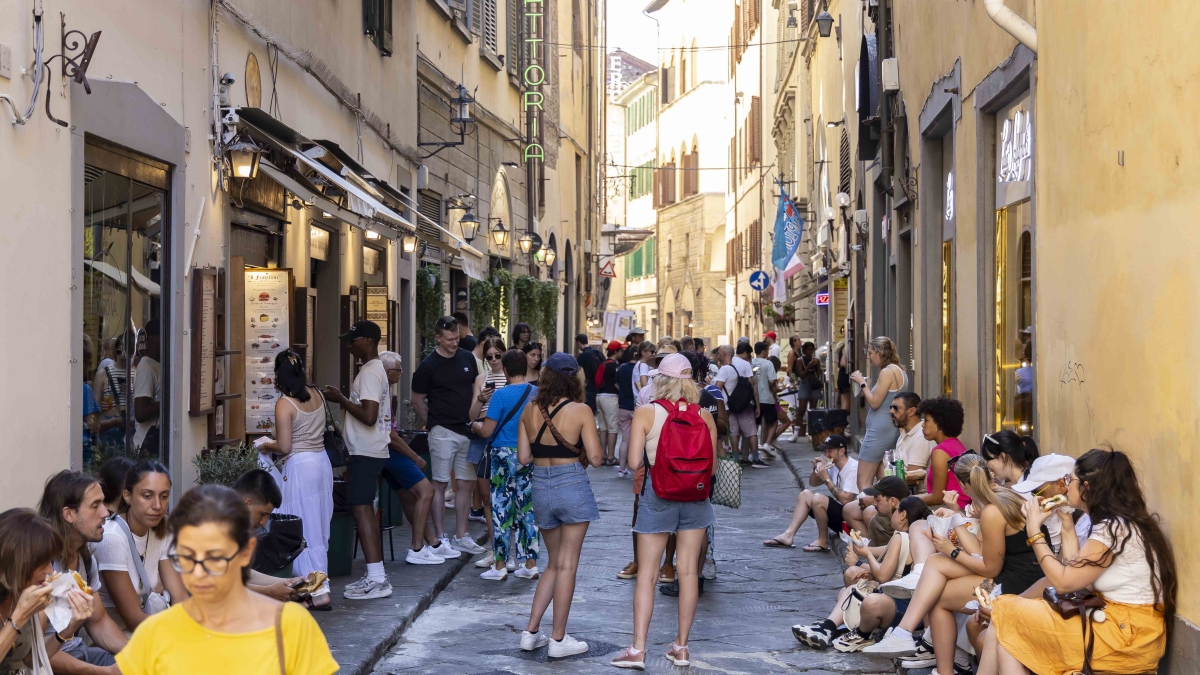 Ristoranti e non solo, flop dei giovani in Toscana: in 5 anni il 40% degli under 35 chiude