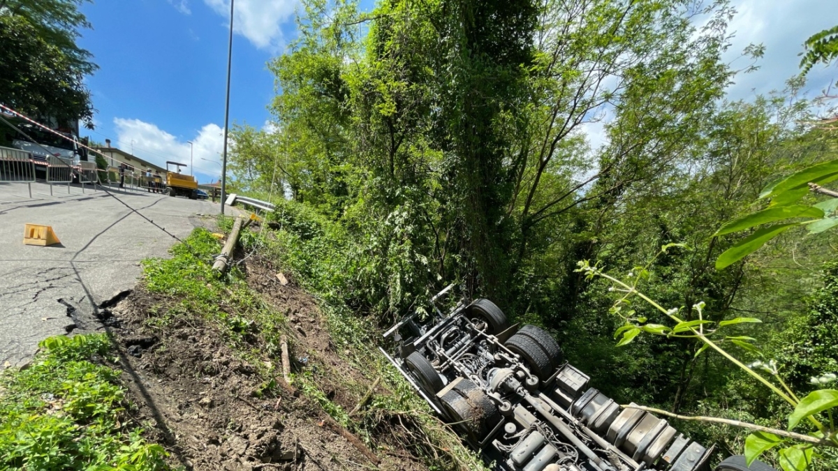 Morto sul lavoro a Vernio: operaio schiacciato da un camion, aveva 56 anni