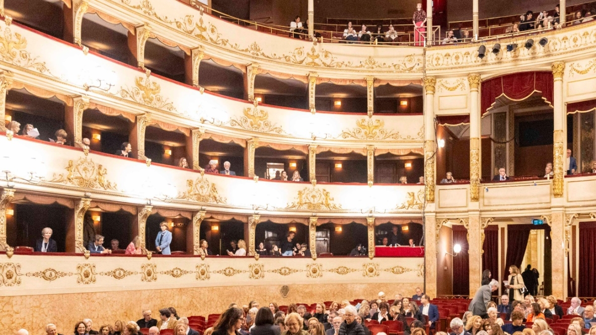 Pergola declassata, tagliati 400 mila euro: l’ira del Comune contro Roma