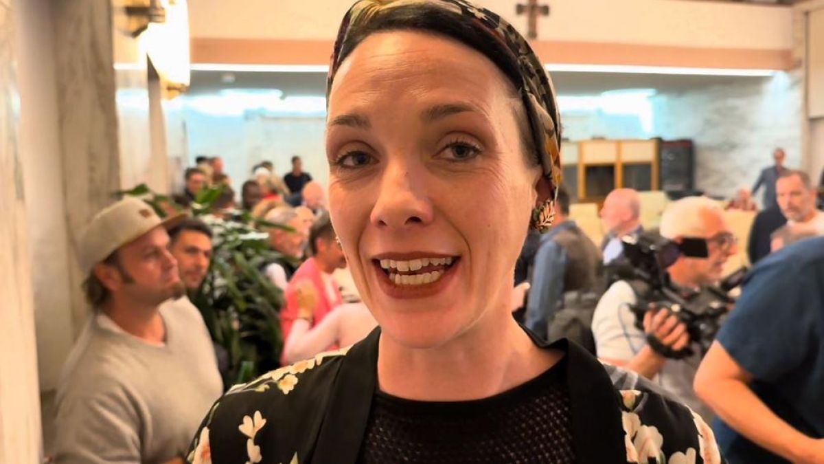 Lo scivolone di Katharina Zeller sulla fascia tricolore, classica buccia di banana politica tipica del mondo locale