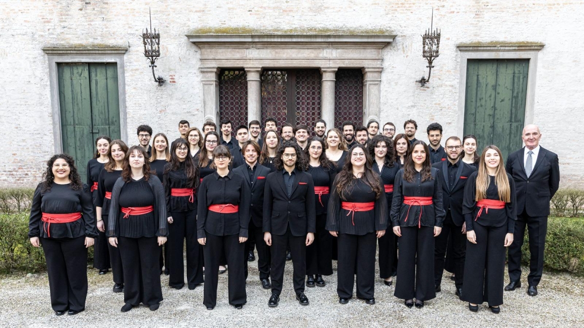 Il Coro giovanile italiano alla Certosa di Garegnano: sabato il concerto con musiche di Bach, Martin, Rautavaara