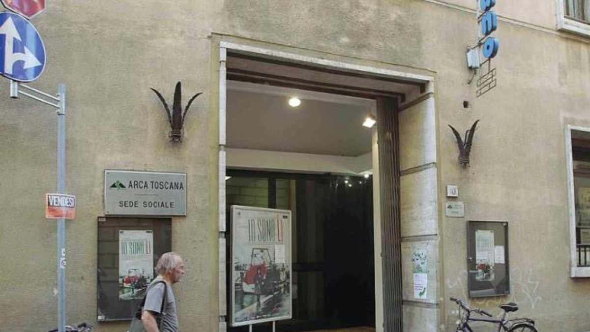 Firenze, lo schermo del Cinema Spazio Uno continua a restare spento: «Mai rispettati gli accordi»